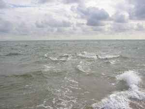 Links die Nordsee, rechts die Ostsee Links die Nordsee, rechts die Ostsee